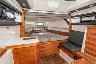 MINI MAHANA 10 MINI MAHANA 2018 AXOPAR 37 Suntop Motor Yacht Yacht MLS #458286 10