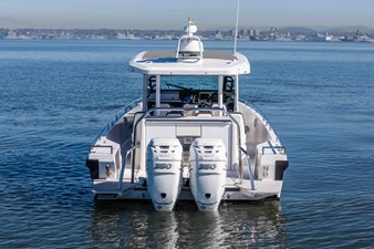 MINI MAHANA 12 MINI MAHANA 2018 AXOPAR 37 Suntop Motor Yacht Yacht MLS #458286 12