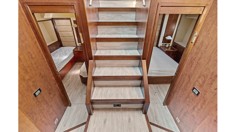 KNOT WOKE - Yacht for sale