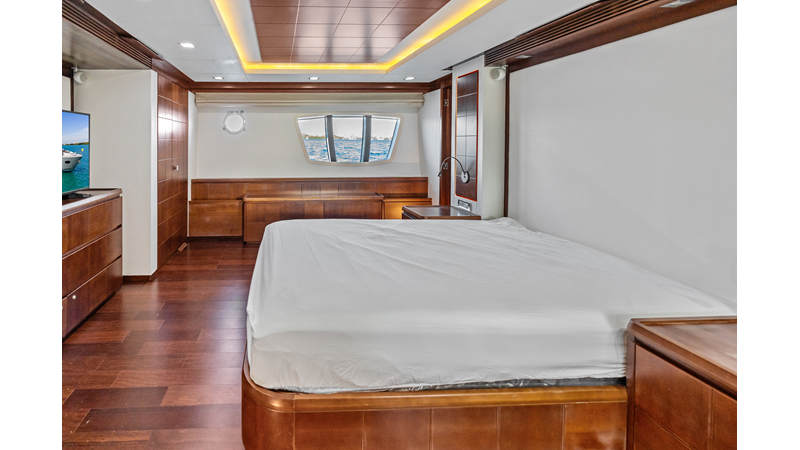 KNOT WOKE - Yacht for sale