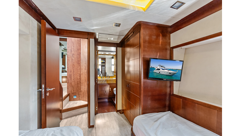 KNOT WOKE - Yacht for sale