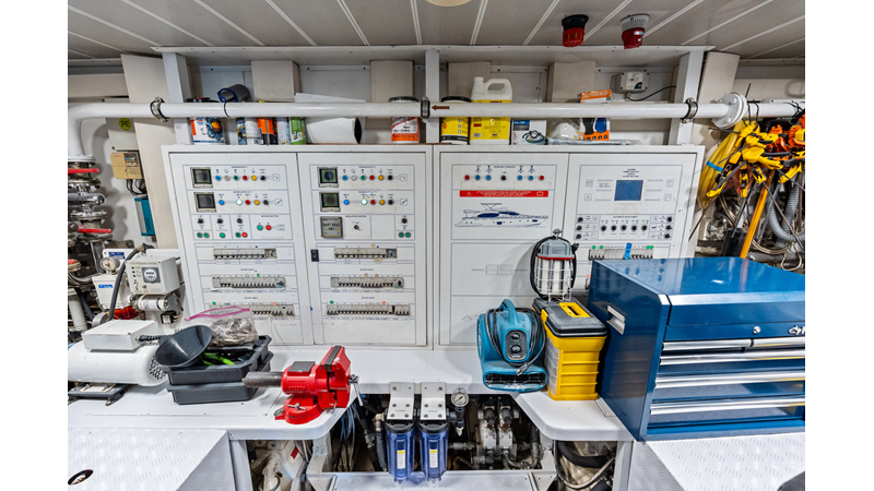 KNOT WOKE - Yacht for sale