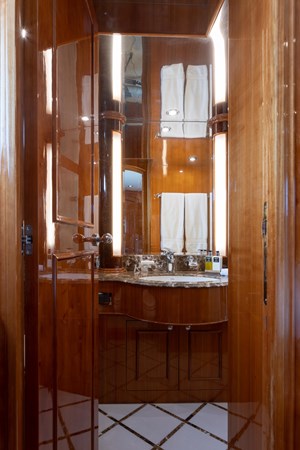 RAYS - Yacht in vendita
