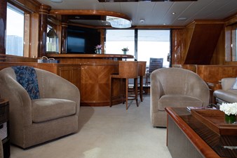 RAYS 7 Salon Bar Aft