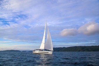 Beneteau Oceanis Yacht 62 1 