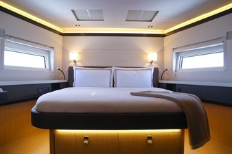 Beneteau Oceanis Yacht 62 12 