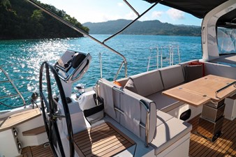 Beneteau Oceanis Yacht 62 27 