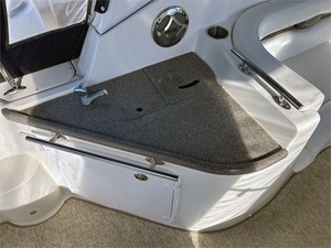 28' Rinker 2011 280 14 