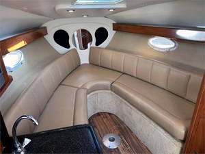 28' Rinker 2011 280 15 