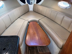 28' Rinker 2011 280 16 