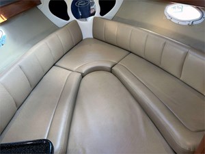 28' Rinker 2011 280 17 