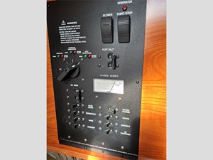 28' Rinker 2011 280 22 