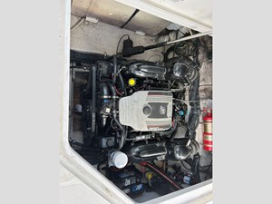 28' Rinker 2011 280 25 