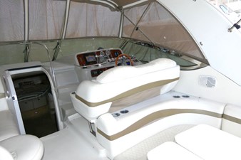 WINE DOWN 25 Cockpit covered Stbd