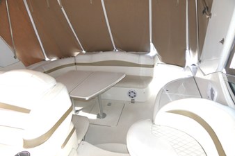 WINE DOWN 27 Cockpit Aft