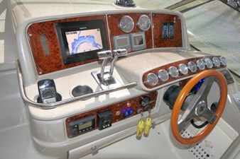 WINE DOWN 36 Cockpit Helm