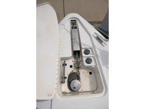 WINE DOWN 44 Windlass