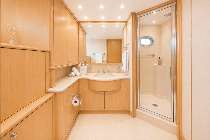 FAVOR - Yacht à vendre