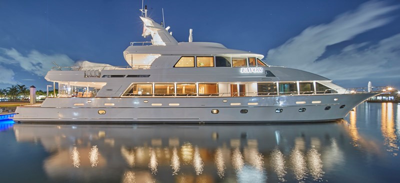 FAVOR - Yacht à vendre