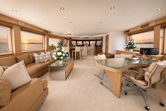 FAVOR 37 035 Skylounge Facing Forward 