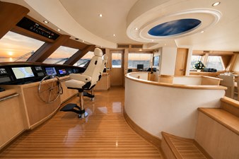 FAVOR 41 039 Pilothouse 