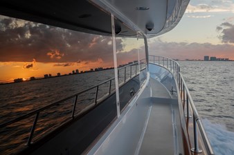 FAVOR 64 066 Side Deck Underway