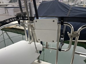 LIBERTY 25 Outboard mount