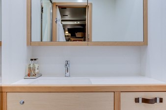 Lagoon 620 Essence 11 