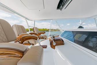 QUEEN BEE 2026 GARLINGTON 71' Flybridge Sport Fisherman Yacht MLS #458377 4