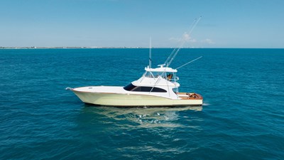 QUEEN BEE 2026 GARLINGTON 71' Flybridge Sport Fisherman Yacht MLS #458377 1