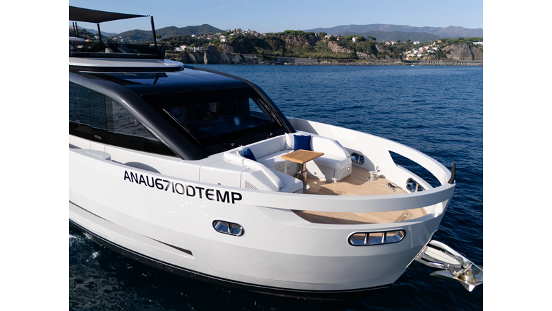 X90 FAST - Yacht zu verkaufen