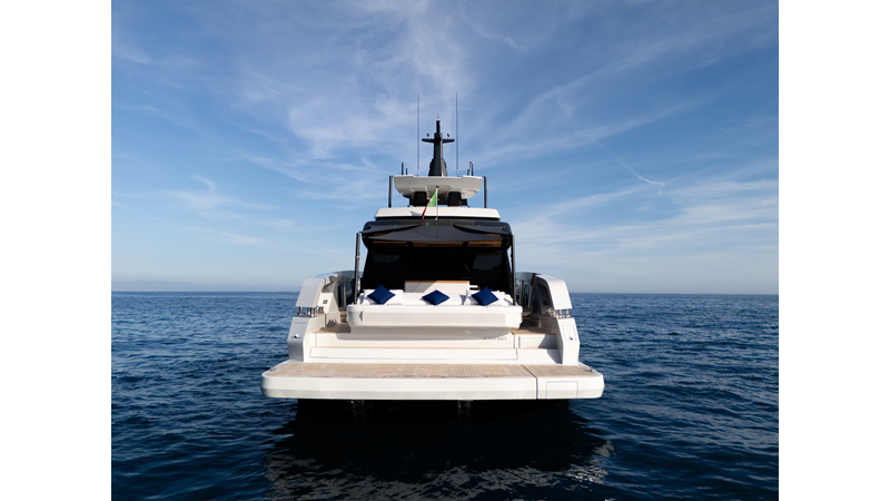 X90 FAST - Yacht zu verkaufen