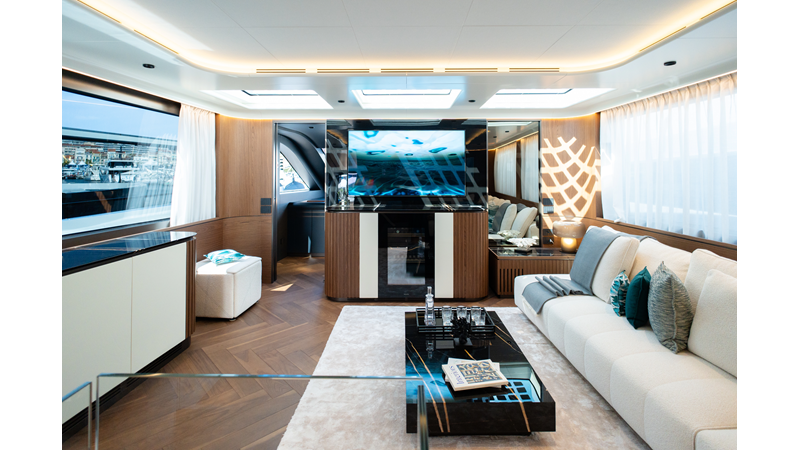 X90 FAST - Yacht zu verkaufen