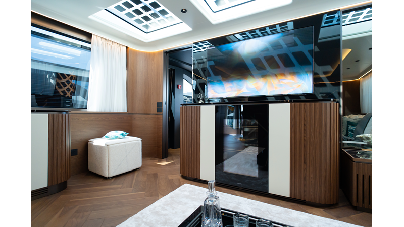 X90 FAST - Yacht zu verkaufen