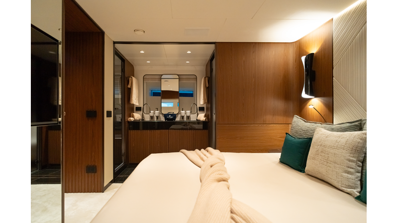 X90 FAST - Yacht zu verkaufen