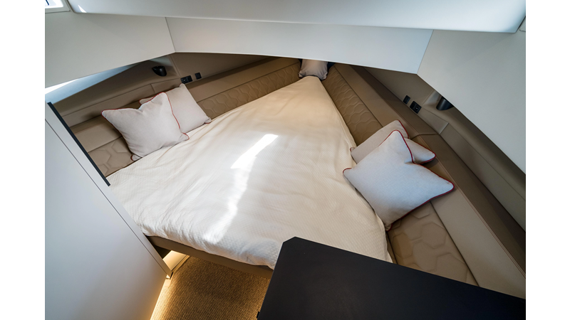 ROBIN'S NEST - Yacht for sale