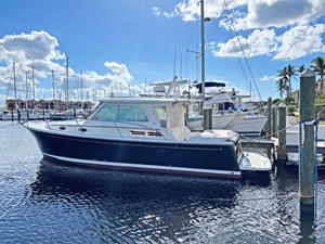 BELLA FAMIGLIA 1 Port Quarter Docked