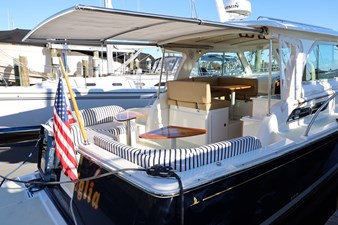 BELLA FAMIGLIA 12 Cockpit w Awning