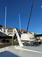 BELLA FAMIGLIA 42 Radar Mast Detail