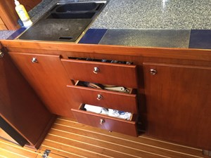 BAJAVENTO 29 Galley storage