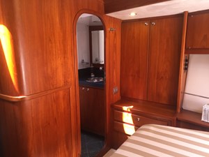 BAJAVENTO 45 Forward stateroom head entrance