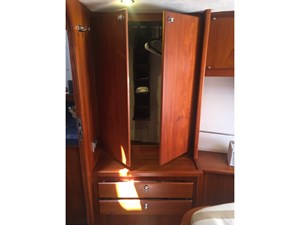 BAJAVENTO 47 Fwd stateroom storage