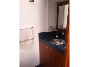 BAJAVENTO 49 Fwd vanity