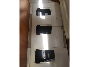 BAJAVENTO 112 Batteries under salon floor