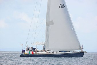 BAJAVENTO 133 1Headsail reaching