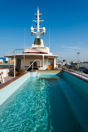 STEEL - Yacht zu verkaufen