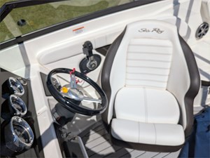23' Sea Ray 2019 230 SPX 9 