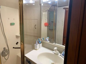 42 ft 1995 Ocean Yachts 42 sportsfish 15 