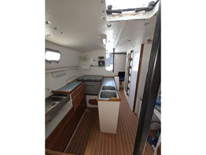 SLIP AWEIGH 11 Galley
