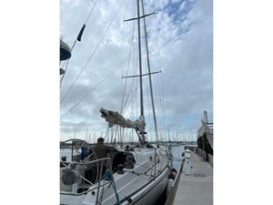 SLIP AWEIGH 35 Dockside